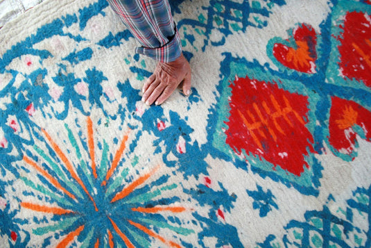 Best Place to Buy Erased Rugs and Carpet for Real Estate Developers in India