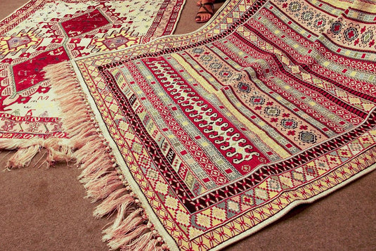 Best Place to Buy Modern Rugs and Carpet in Telangana