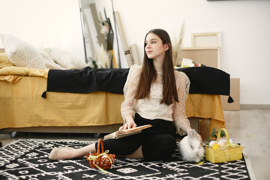 Best Place to Buy Black Rugs and Carpet for Real Estate Developers in India