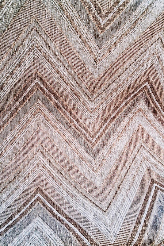 Best Place to Buy Geometric Rugs and Carpets in Uttarakhand