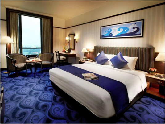 Top 10 Best Places to Buy Queen-Sized Bed Rugs & Carpets Online in India (2025)