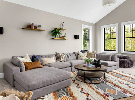 What are Some Top Living Room Rugs Brands in Delhi, India?