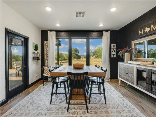 What Are the Best Dining Room Rugs and Carpet Brands in Delhi, India?