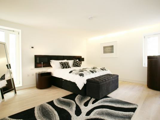 Where to Shop for Premium Rugs in Delhi?