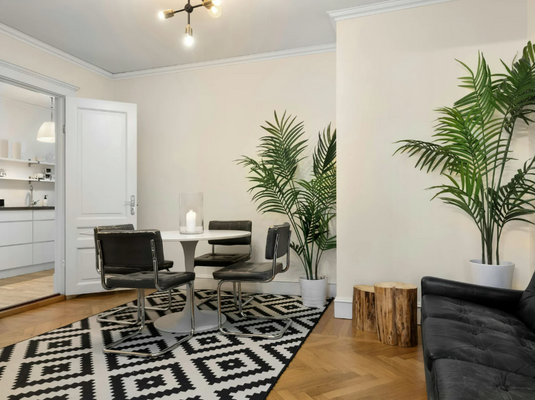 How to Protect Silk Rugs and Carpets: Expert Tips for 2025
