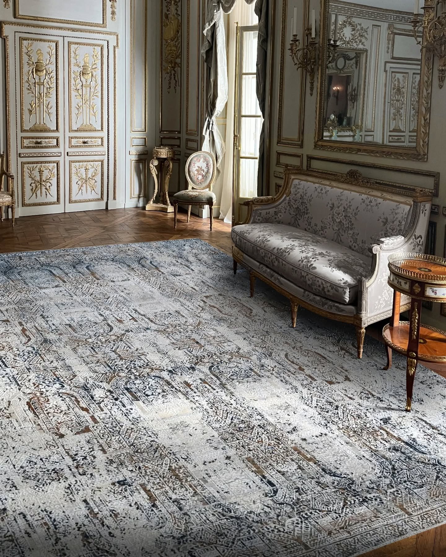 You are currently viewing Happy New Year Rugs and Carpet Sale in Uttarakhand