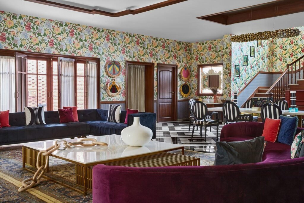 Buy Hand Tufted Rugs and Carpet for Real Estate Developers in India